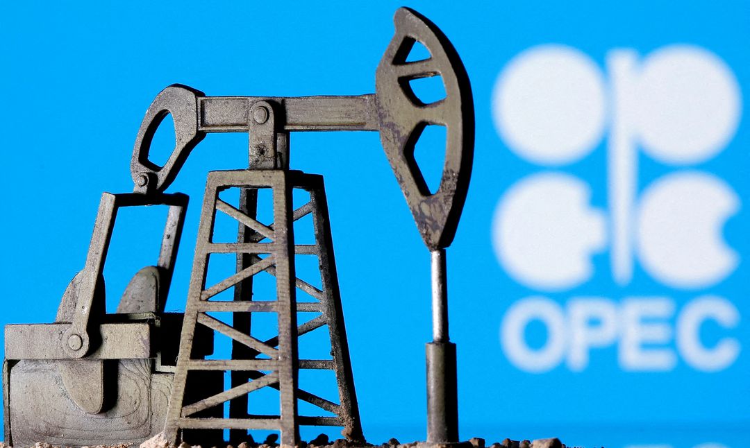 Oil falls but notches weekly gain as OPEC+ considers output cut